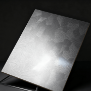 国市场2024年木质复合板贸易安拆中42%采用防潮、